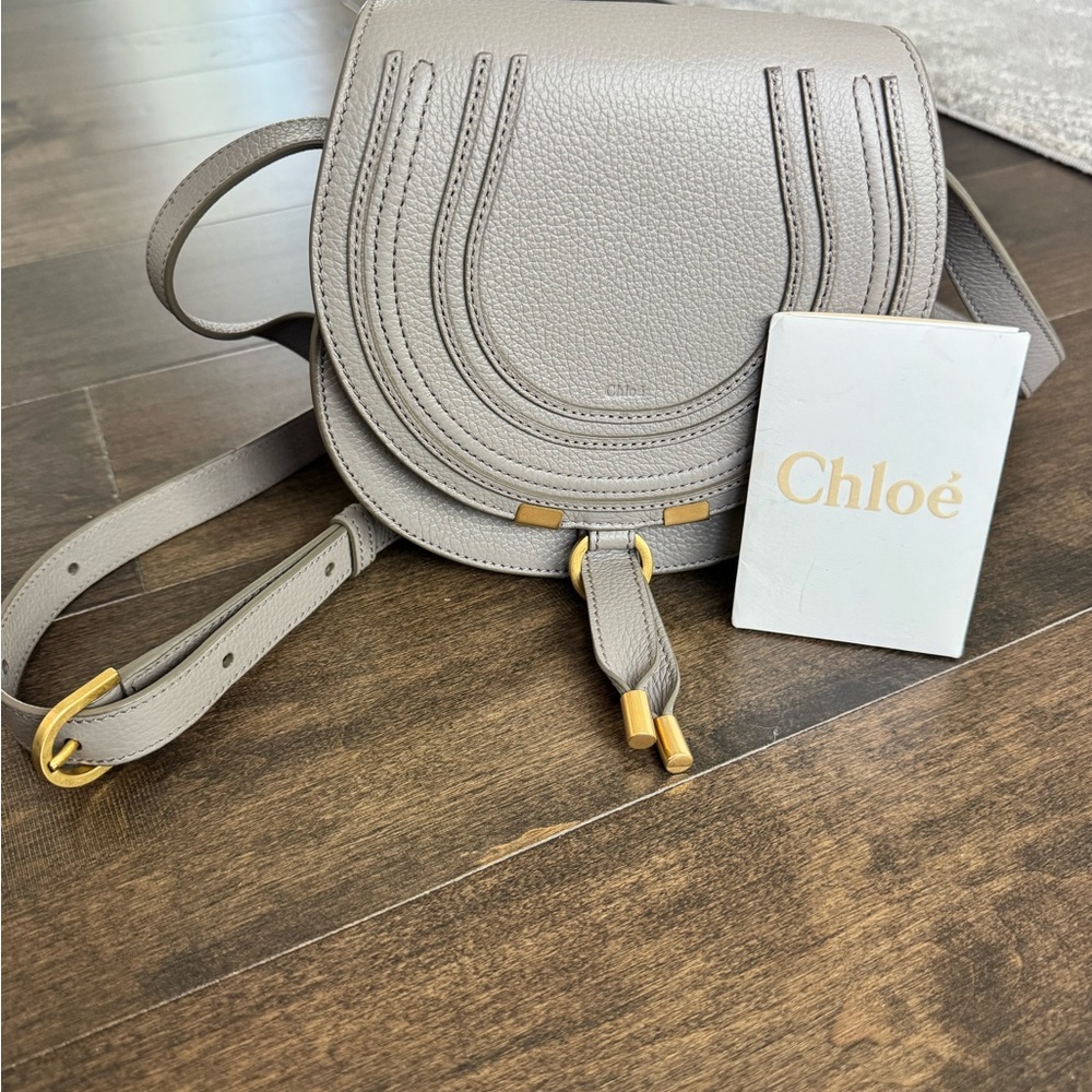CHLOE Marcie Small Saddle Bag in Cashmere Gray